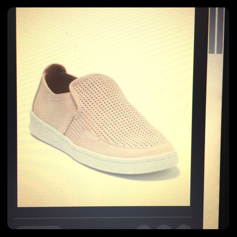 CHASE & CHLOE SLIP-ON SNEAK/SHOE, NWT. 6 1/2, 7M